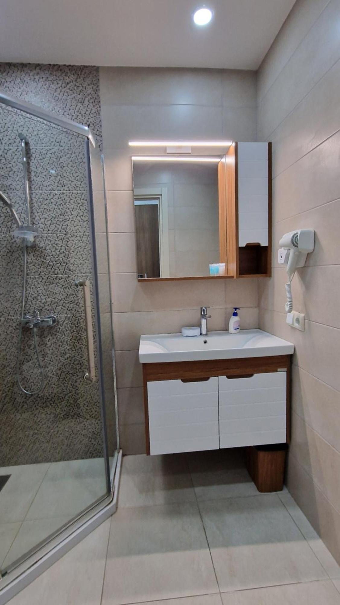Your Beach Tower Batumi Habitación foto