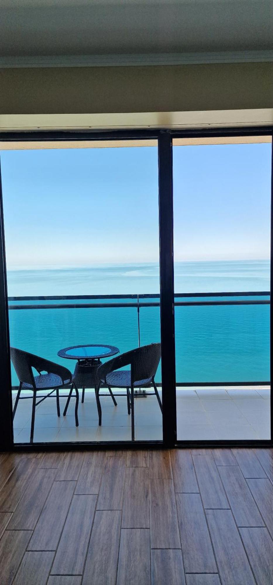 Your Beach Tower Batumi Habitación foto