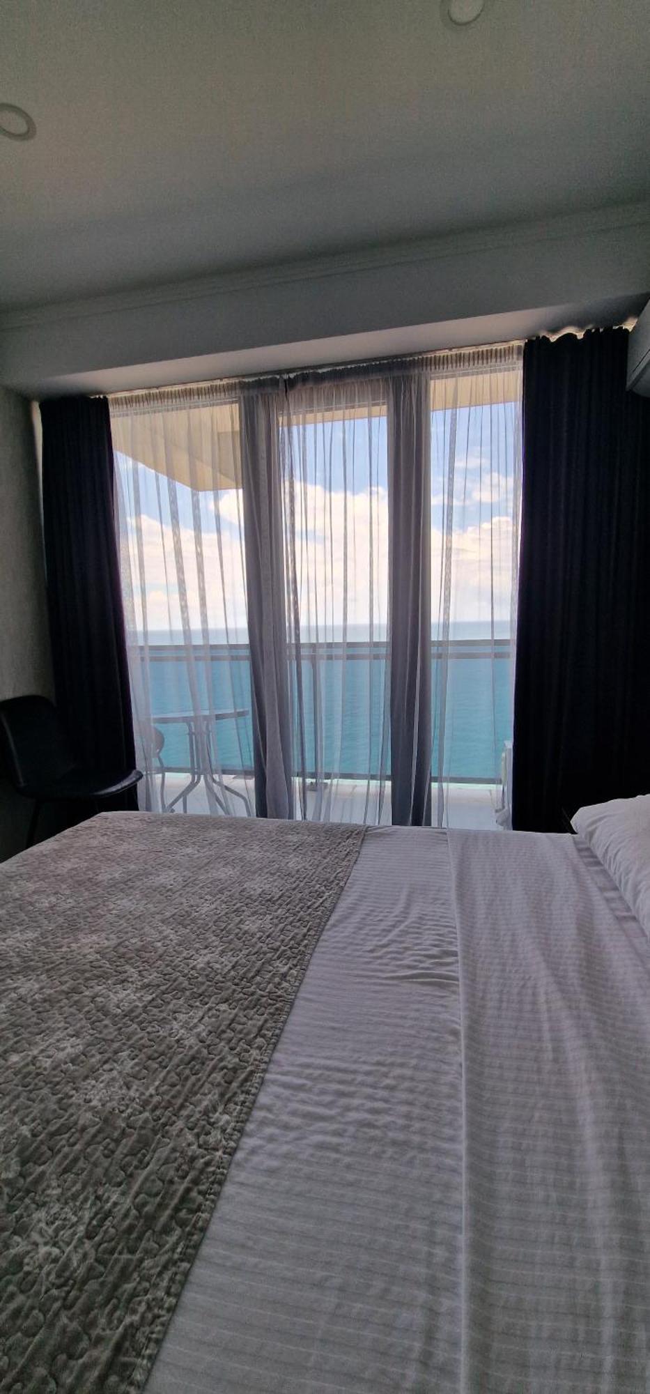 Your Beach Tower Batumi Habitación foto